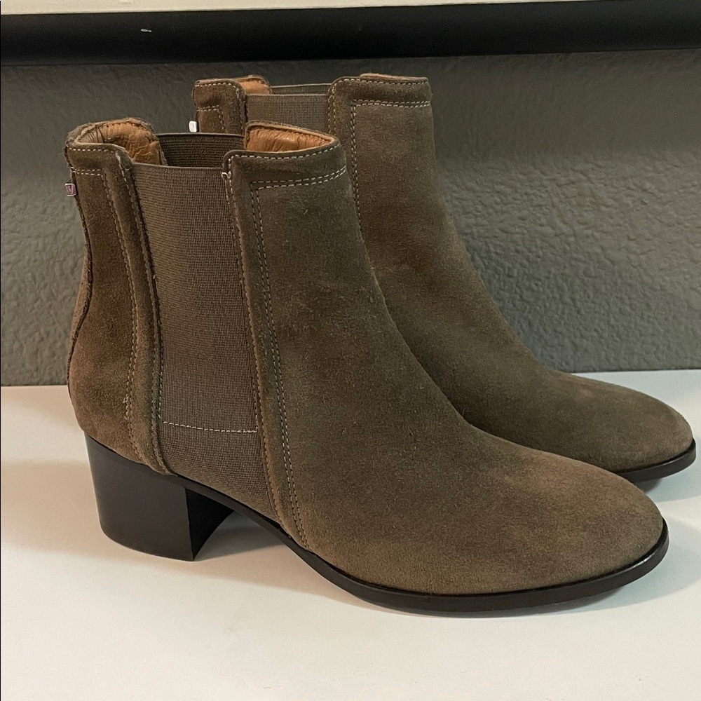 Aquatalia Taupe Suede Ankle Booties